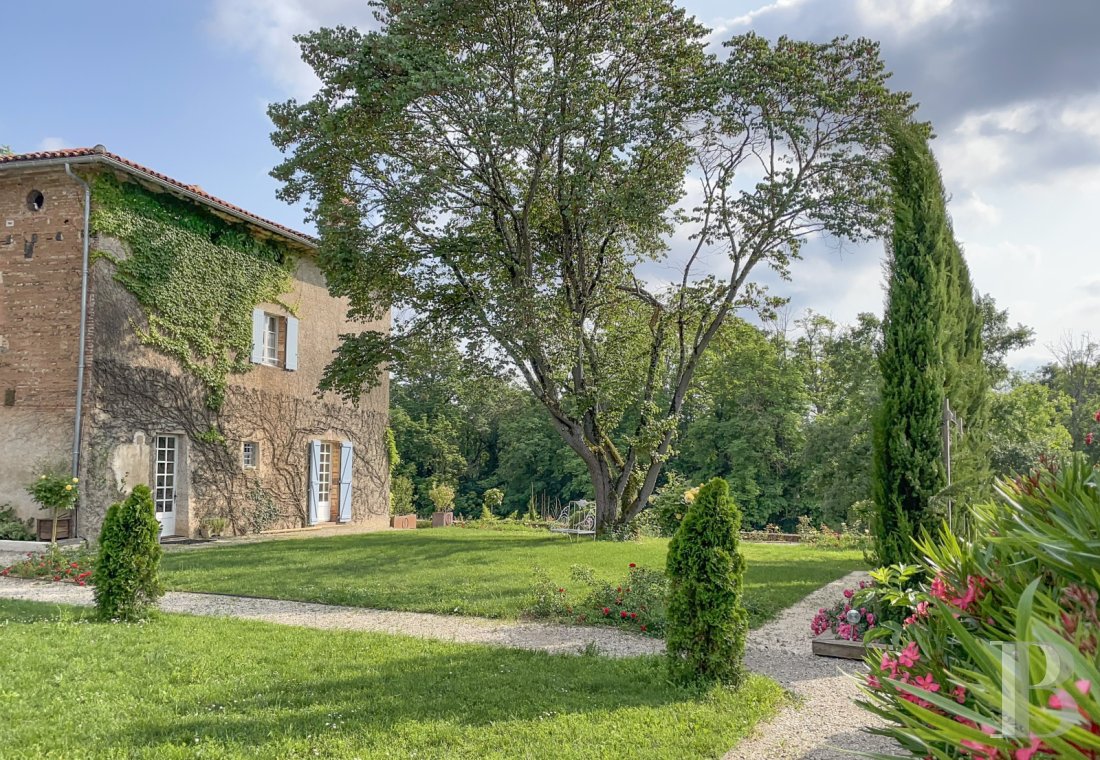 chateaux for sale France midi pyrenees   - 5