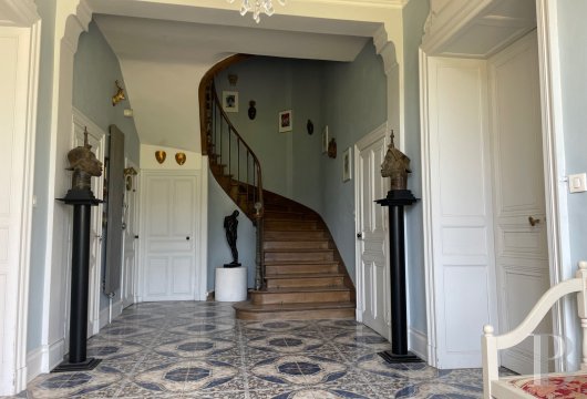 chateaux for sale France pays de loire   - 12