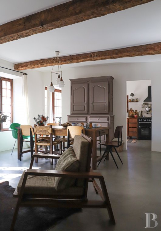 character properties France provence cote dazur   - 3