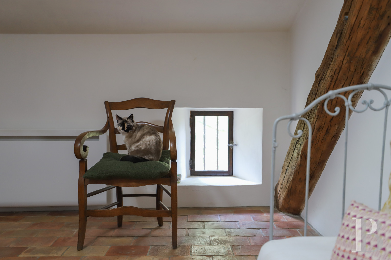 A 17th century building full of light and space in the Luberon, on the outskirts of Lourmarin - photo  n°17