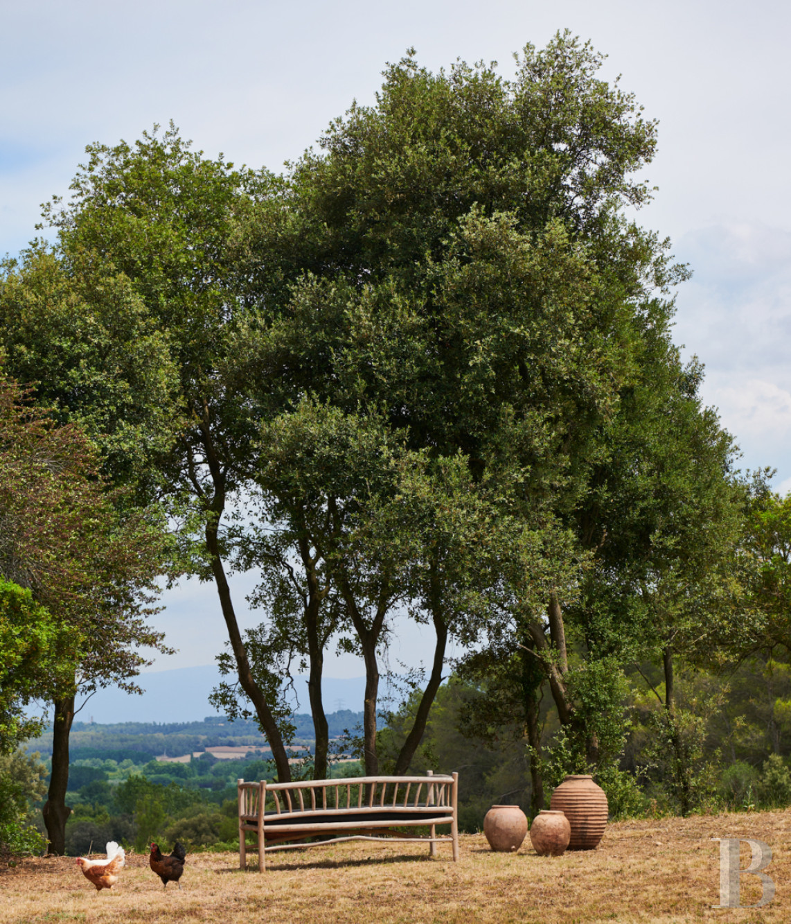 En Catalogne, dans l’arrière-pays de l’Empordà,  une vaste « masia » rénovée en plusieurs maisons - photo  n°3