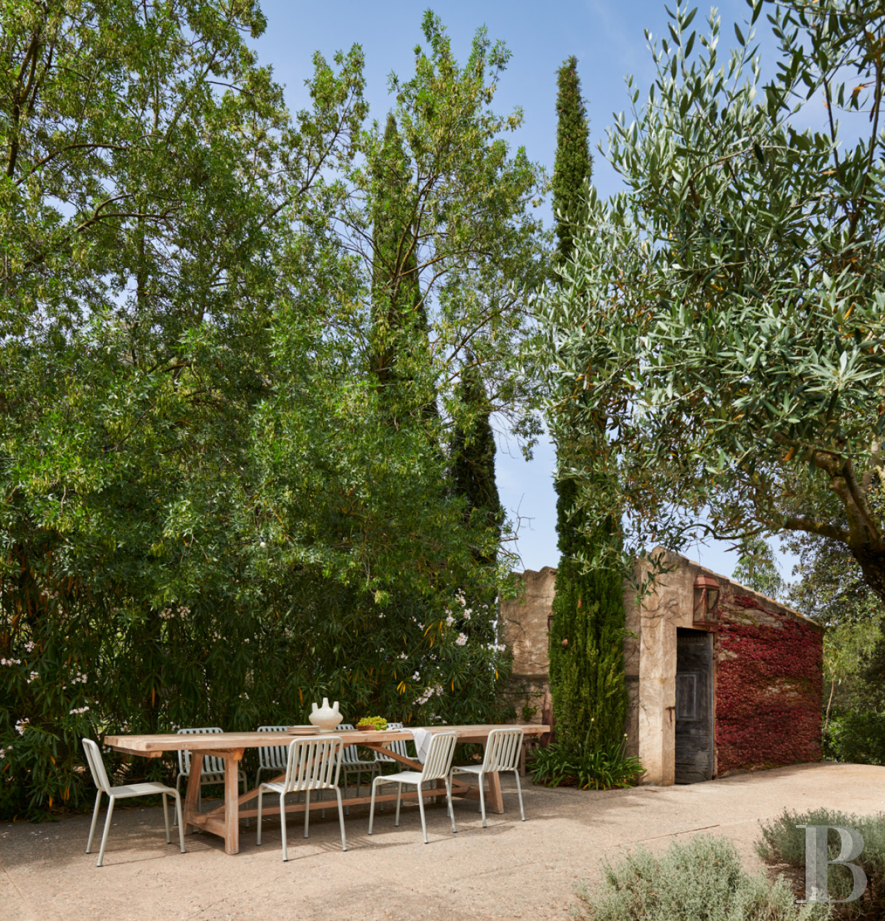 En Catalogne, dans l’arrière-pays de l’Empordà,  une vaste « masia » rénovée en plusieurs maisons - photo  n°6