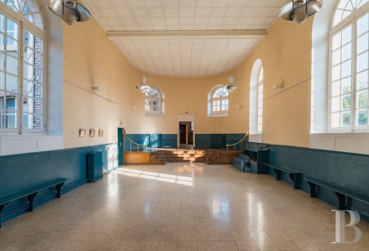 castles for sale France burgundy   - 12