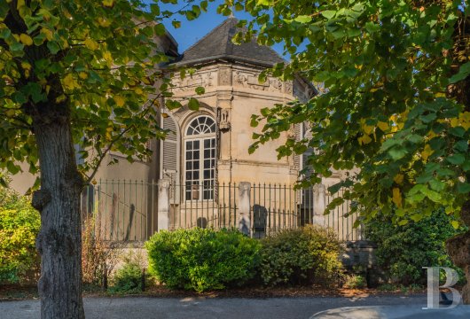 castles for sale France burgundy   - 13