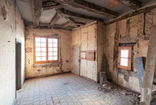 castles for sale France burgundy   - 7