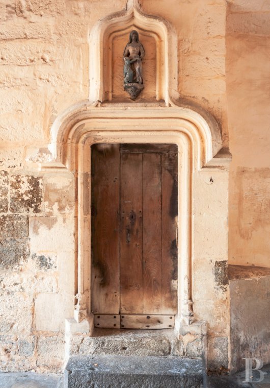 castles for sale France burgundy   - 3