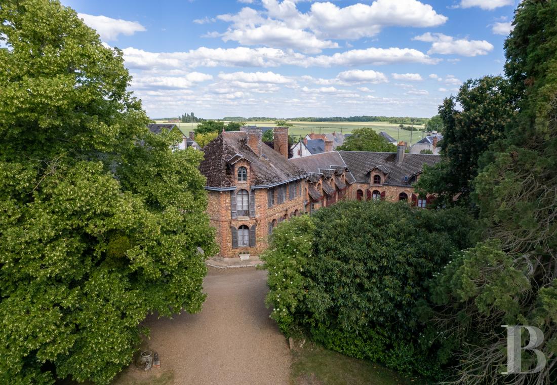 chateaux for sale France center val de loire   - 11