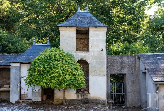 demeures et maisons a vendre france centre val de loire   - 17