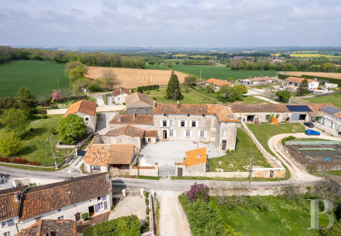 property for sale France poitou charentes   - 1
