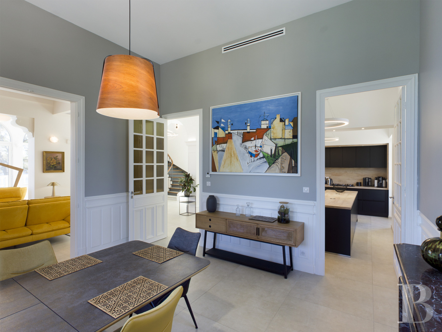 À la Seyne-sur-Mer, dans le Var, une grande villa du 19e siècle posée au-dessus de la mer - photo  n°8