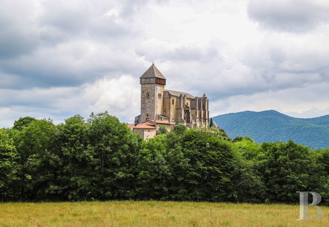 A 19th century mansion in a hamlet in Saint-Bertrand-de-Comminges, Haute-Garonne - photo  n°3