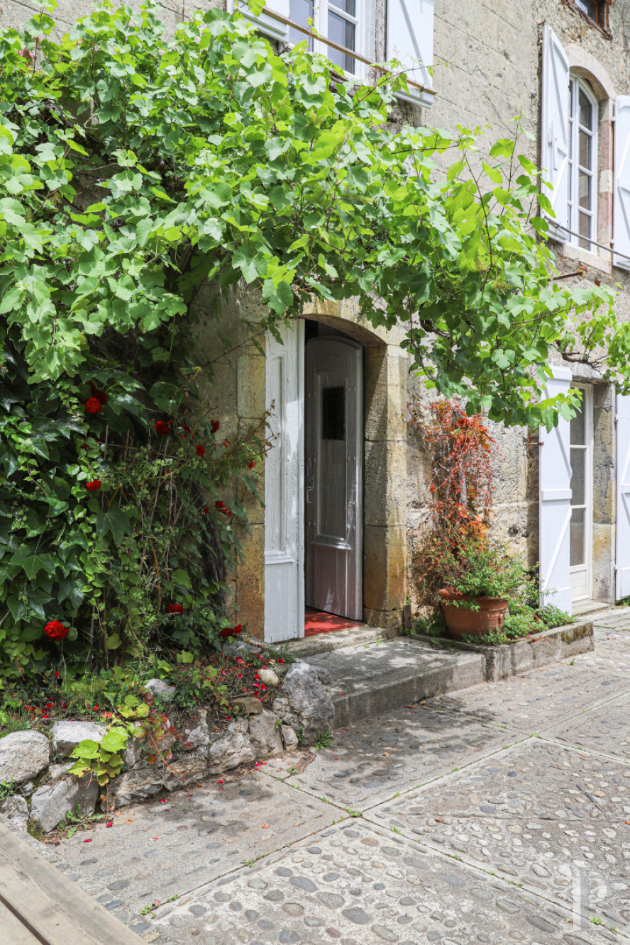 A 19th century mansion in a hamlet in Saint-Bertrand-de-Comminges, Haute-Garonne - photo  n°5