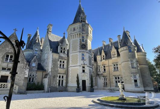 center-val-de-loire - A 12th century castle, remodelled in the 19th century, with 25 ha in the heart of the Loir Valley countryside, north of Tours