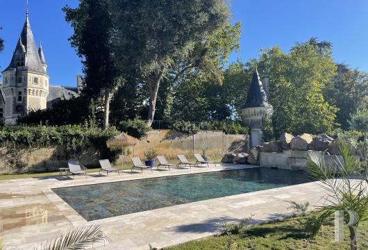 chateaux a vendre centre val de loire   - 24