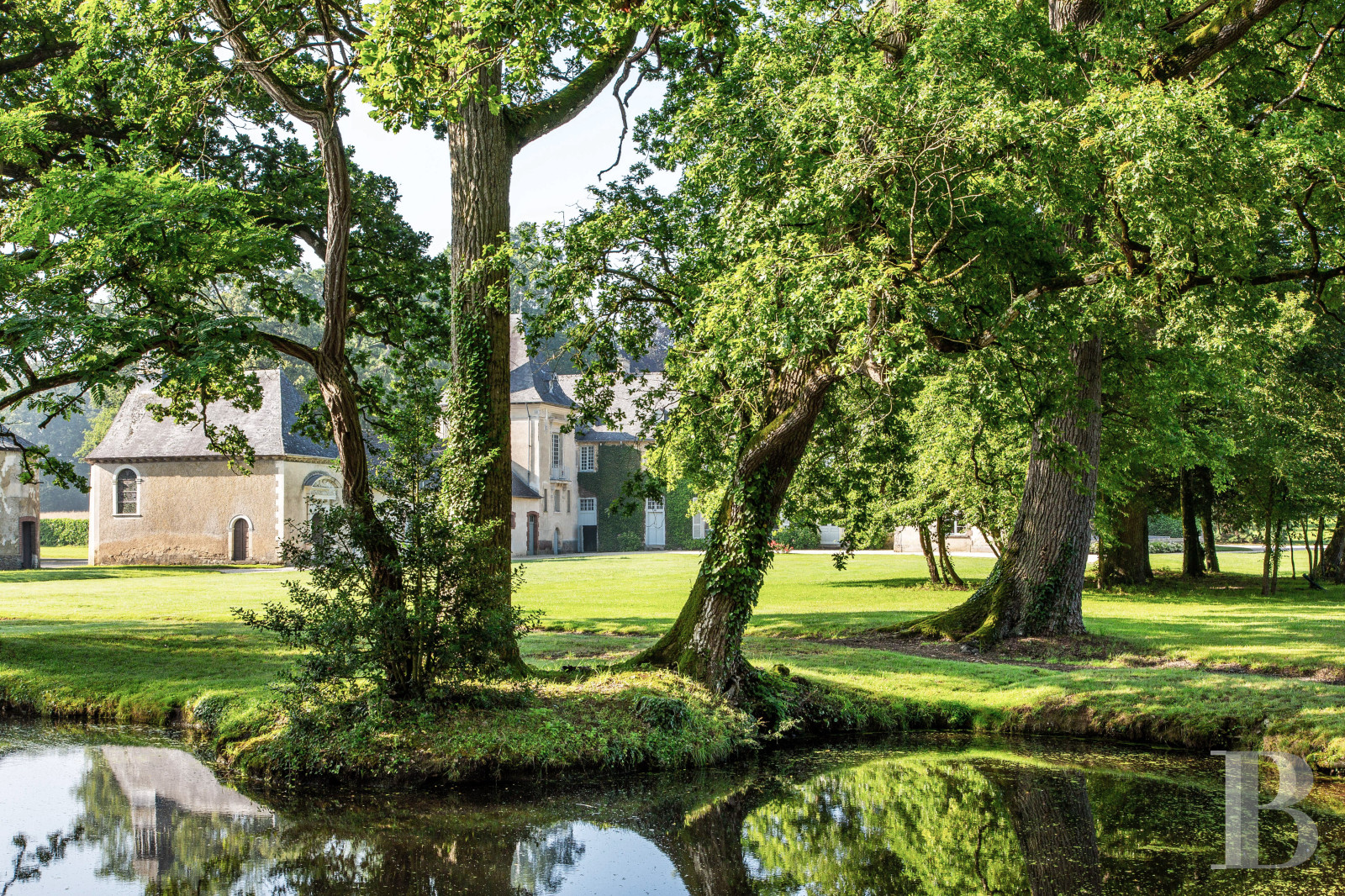 Between Rennes and the Brocéliande Forest, an enchanting family chateau   - photo  n°44