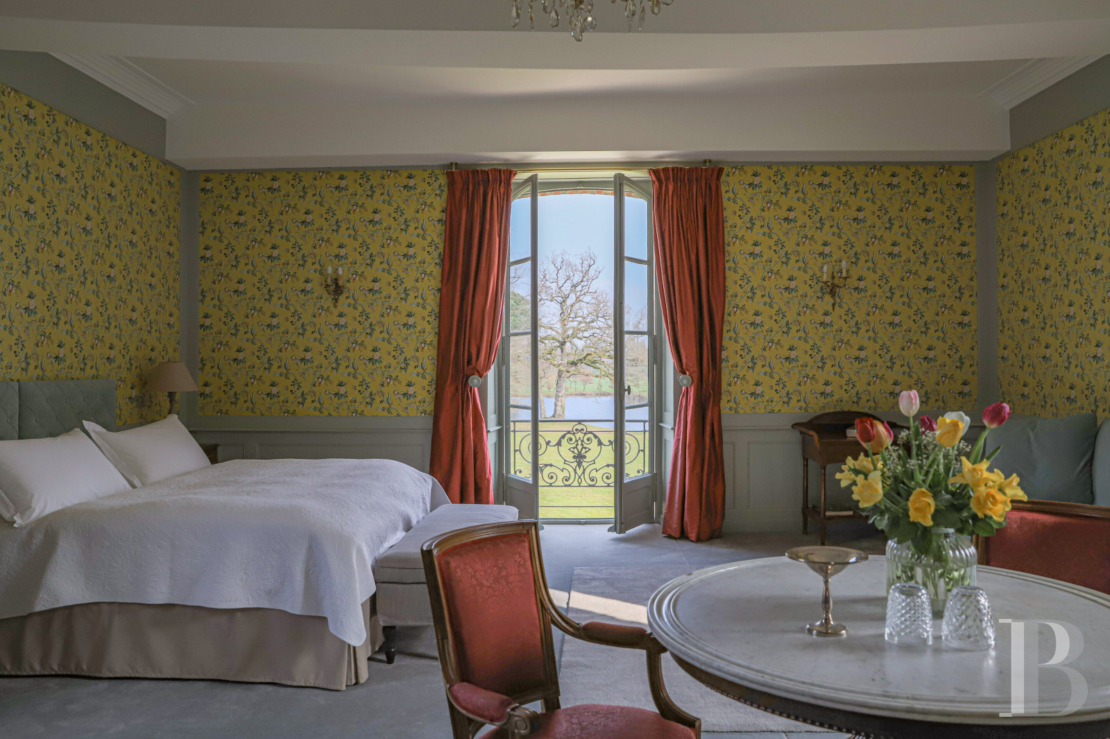 Between Rennes and the Brocéliande Forest, an enchanting family chateau   - photo  n°20