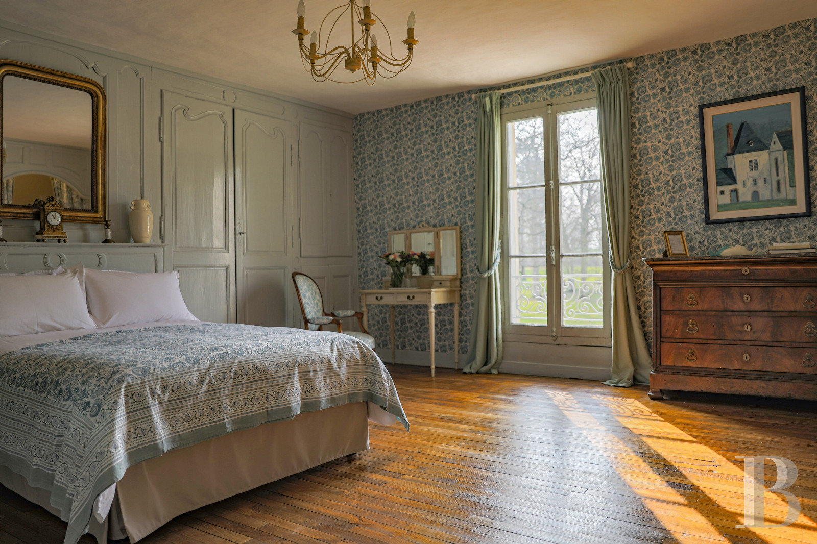 Between Rennes and the Brocéliande Forest, an enchanting family chateau   - photo  n°32