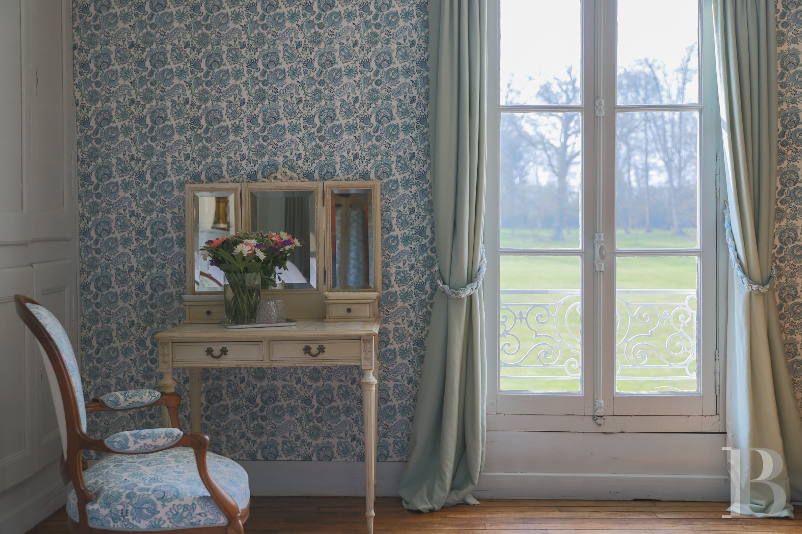 Between Rennes and the Brocéliande Forest, an enchanting family chateau   - photo  n°31