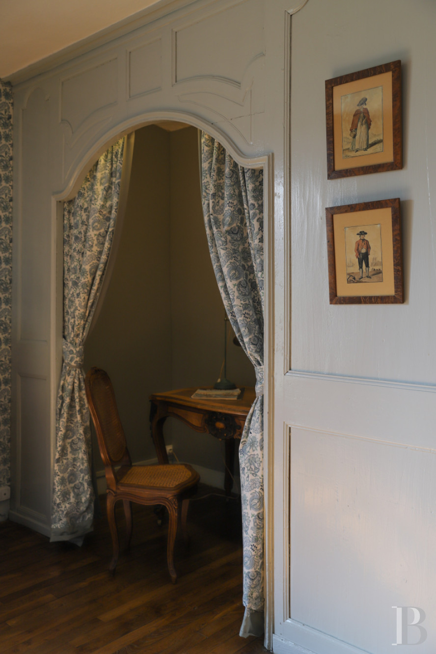 Between Rennes and the Brocéliande Forest, an enchanting family chateau   - photo  n°30