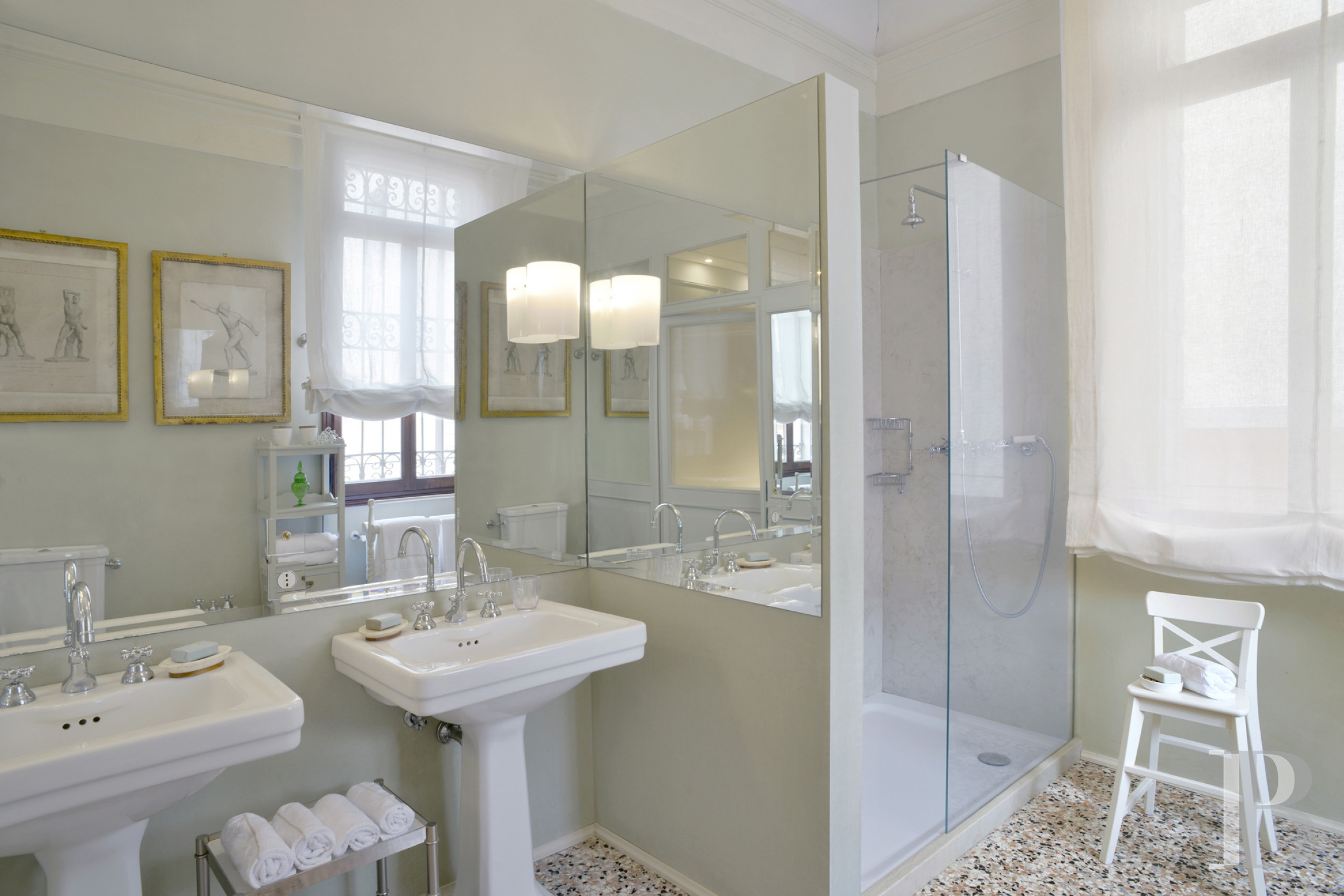 À Venise, au bord du Grand Canal, le palais d’une illustre famille et ses vastes appartements - photo  n°10