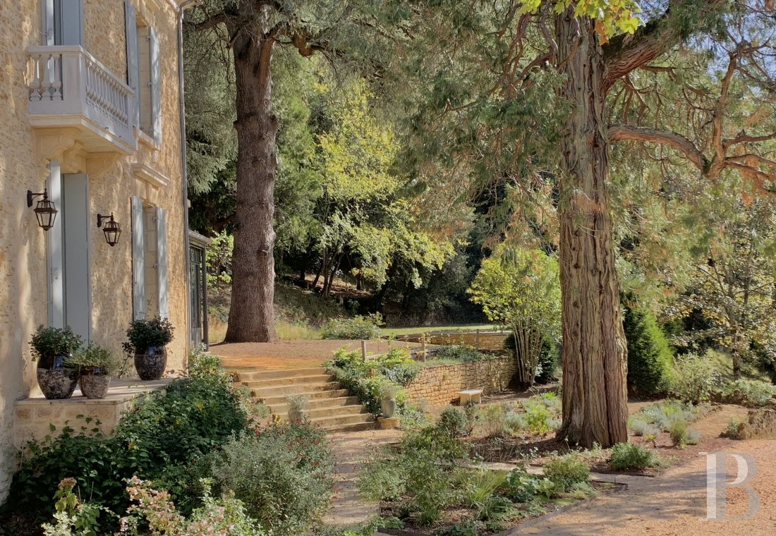A 1920s house surrounded by a large park in the heart of Sarlat, in the Dordogne - photo  n°5