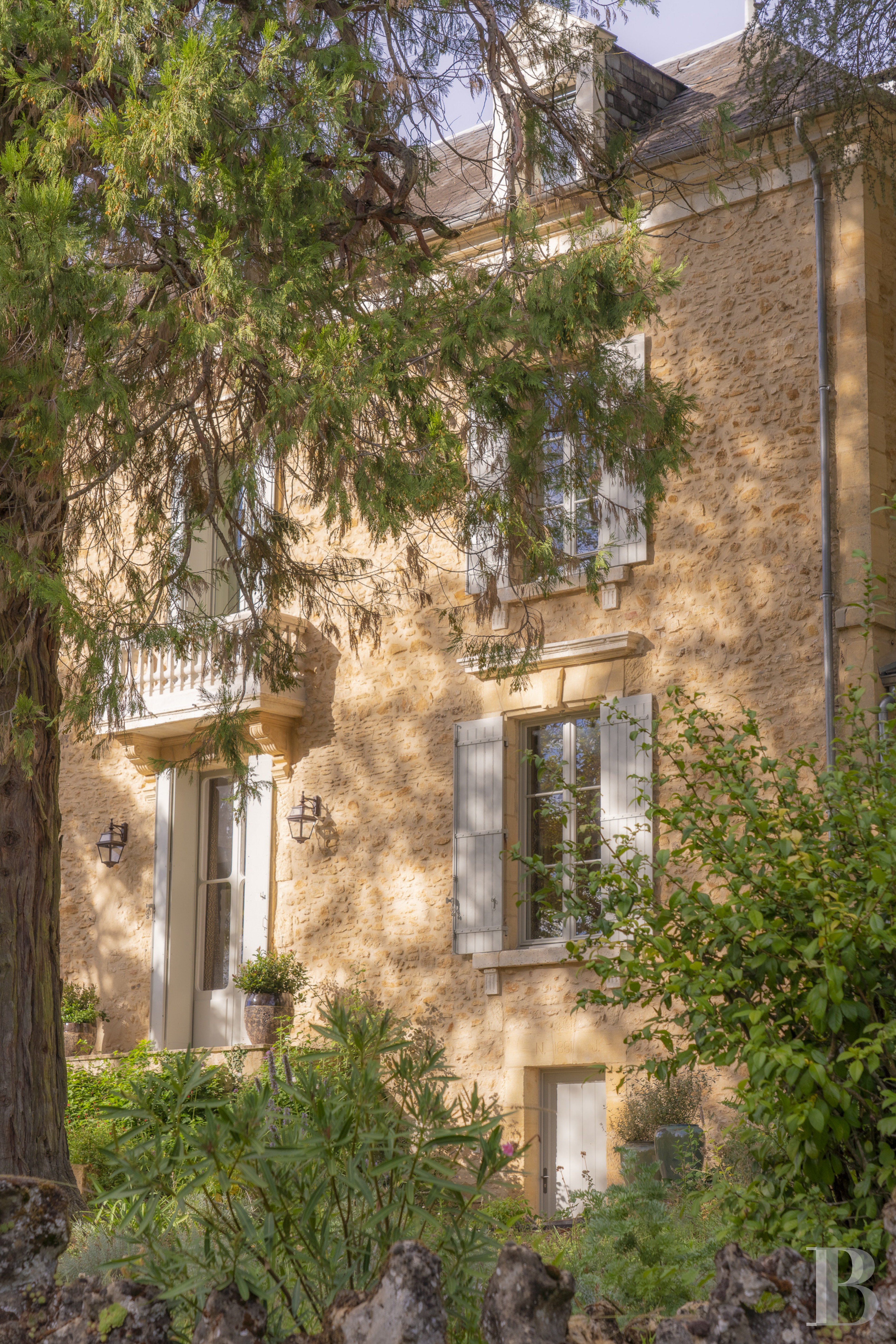 A 1920s house surrounded by a large park in the heart of Sarlat, in the Dordogne - photo  n°4