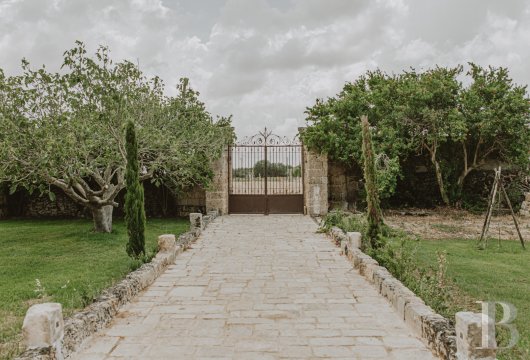 A former watch tower transformed into an elegant patrician residence in Puglia, near to Nardo - photo  n°2