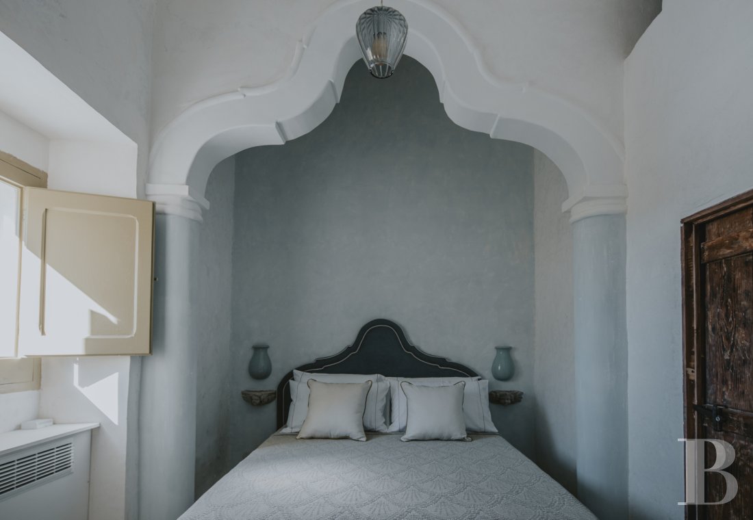 A former watch tower transformed into an elegant patrician residence in Puglia, near to Nardo - photo  n°25