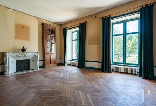 chateaux for sale France center val de loire   - 14