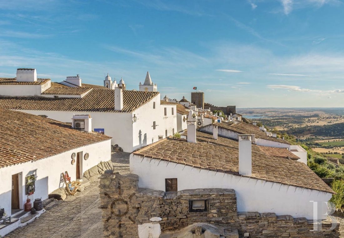 A village house renovated traditionally in south-east Portugal, close to the Spanish border - photo  n°4