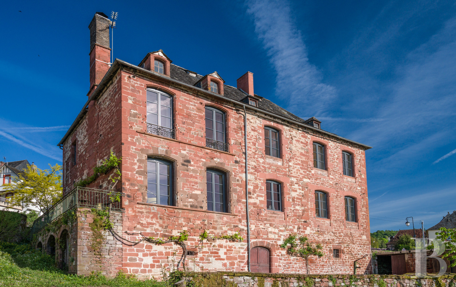 En Corrèze, à Meyssac, une ancienne maison noble du 16e siècle ravivée par un courant anticonventionnel - photo  n°4