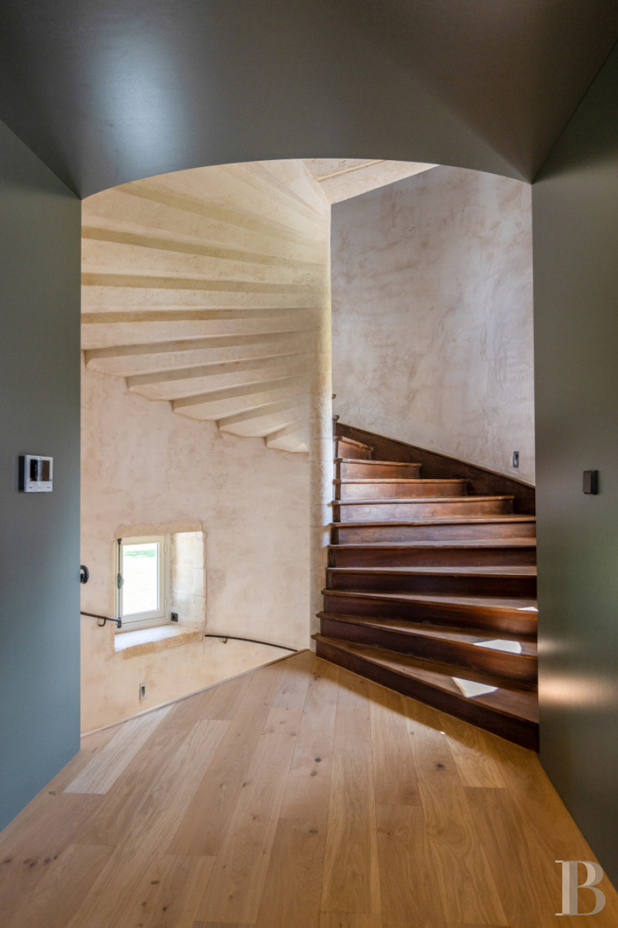 A fully renovated 15th century chateau in Poitou-Charentes, not far from Rochefort - photo  n°31