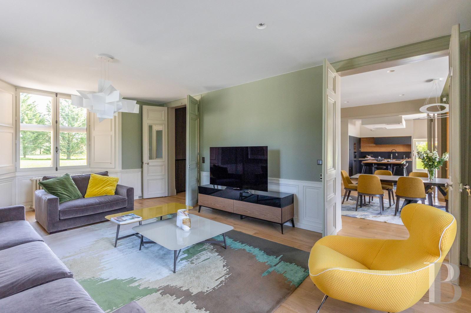 A fully renovated 15th century chateau in Poitou-Charentes, not far from Rochefort - photo  n°7