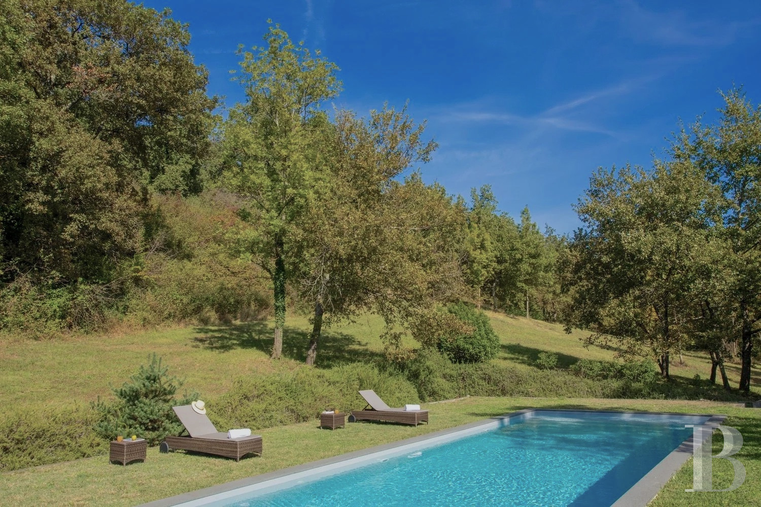 Dans la Drôme, au nord de Valence, un ancien relais de chasse de 1860 devenu annexe indépendante d’un hôtel renommé - photo  n°39