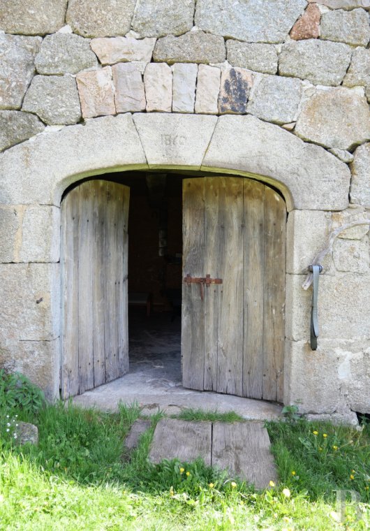 french mas and farms for sale languedoc roussillon   - 8