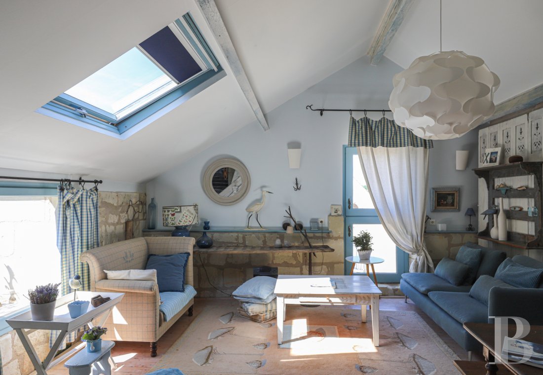 An apartment in a former 15th century bargeman's house in Montsoreau, Maine-et-Loire - photo  n°4