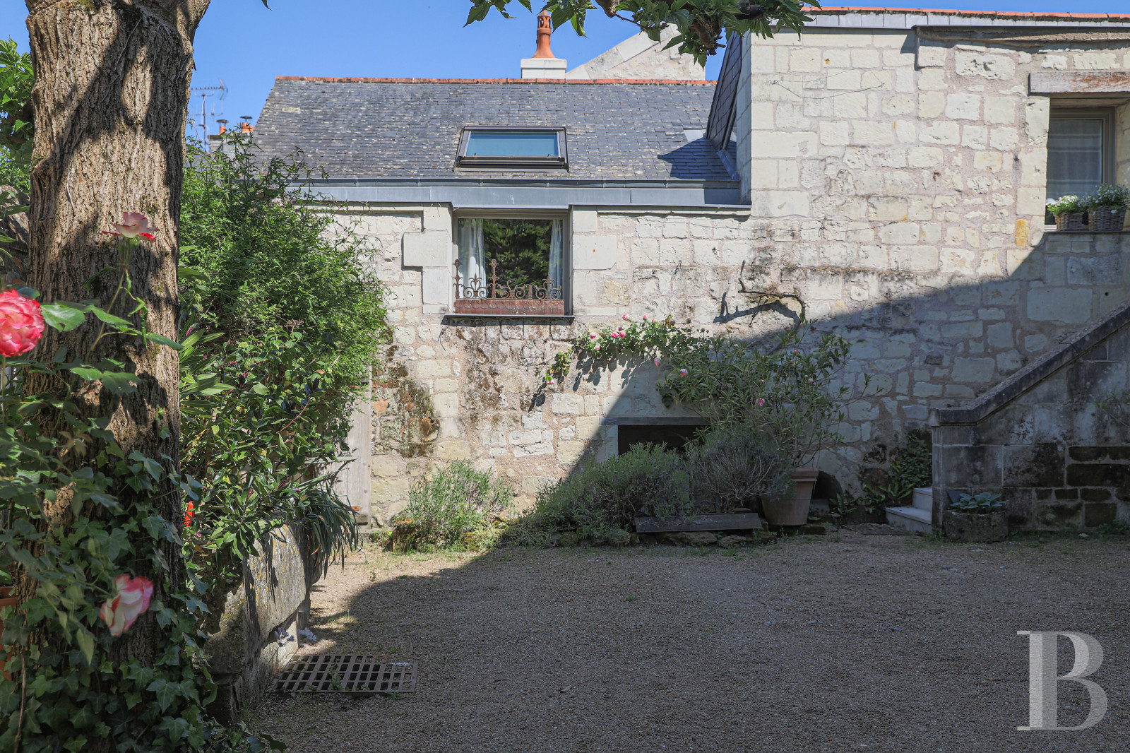 À Montsoreau, en Maine-et-Loire, un appartement dans une ancienne maison de mariniers du 15e siècle - photo  n°2