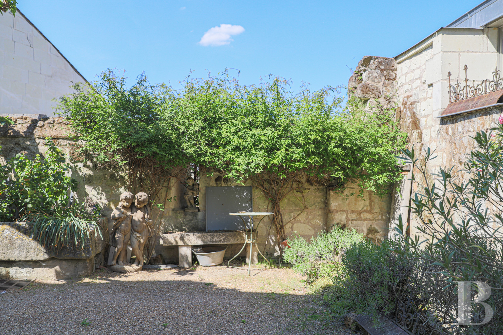 À Montsoreau, en Maine-et-Loire, un appartement dans une ancienne maison de mariniers du 15e siècle - photo  n°3