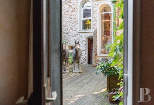 character properties France ile de france   - 7