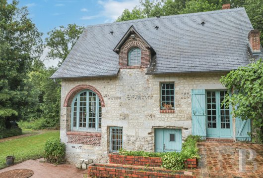 upper-normandy - 30 minutes west of Rouen and a few kilometres from the Seine,  a stone house near the River Austreberthe, in a garden of nearly 2,000 m² 