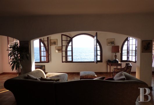 A simple cabin transformed into a real gem on the Gulf of Ajaccio in Corsica  - photo  n°16