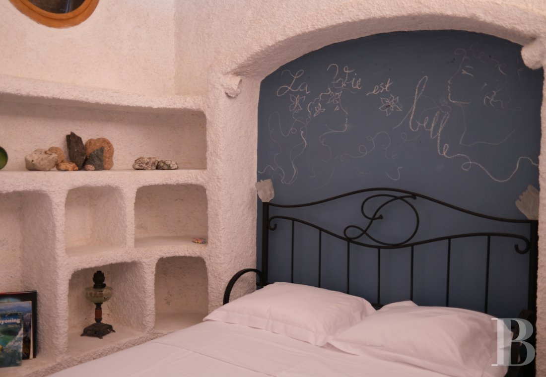 A simple cabin transformed into a real gem on the Gulf of Ajaccio in Corsica  - photo  n°30