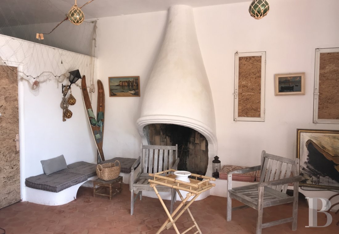 A simple cabin transformed into a real gem on the Gulf of Ajaccio in Corsica  - photo  n°13