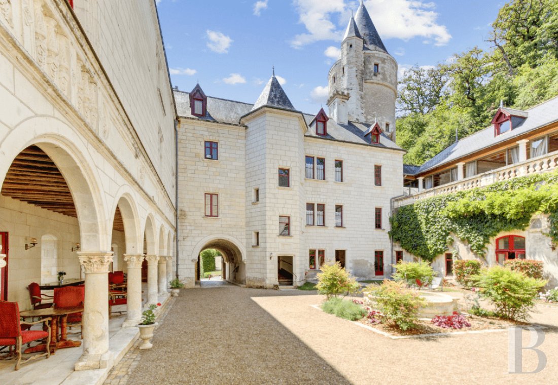 A vast château hotel dating back to the 15th century to the east of Tours, in Loir-et-Cher - photo  n°36