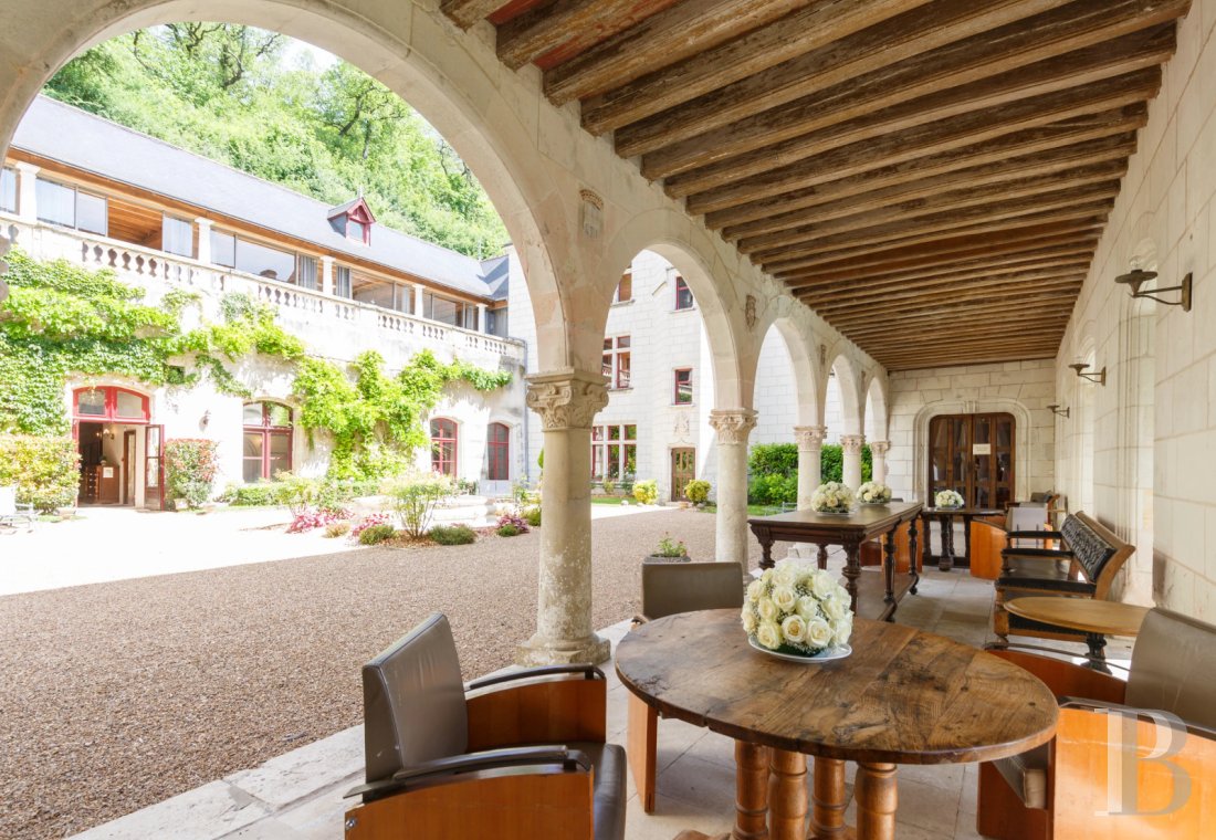 A vast château hotel dating back to the 15th century to the east of Tours, in Loir-et-Cher - photo  n°32