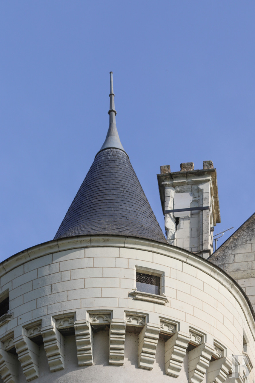 A vast château hotel dating back to the 15th century to the east of Tours, in Loir-et-Cher - photo  n°3