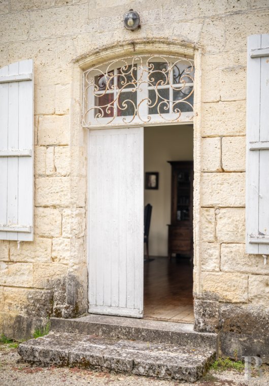 A 17th and 18th century Périgord manor house and its formal garden between Angoulême and Périgueux in the Dordogne - photo  n°22