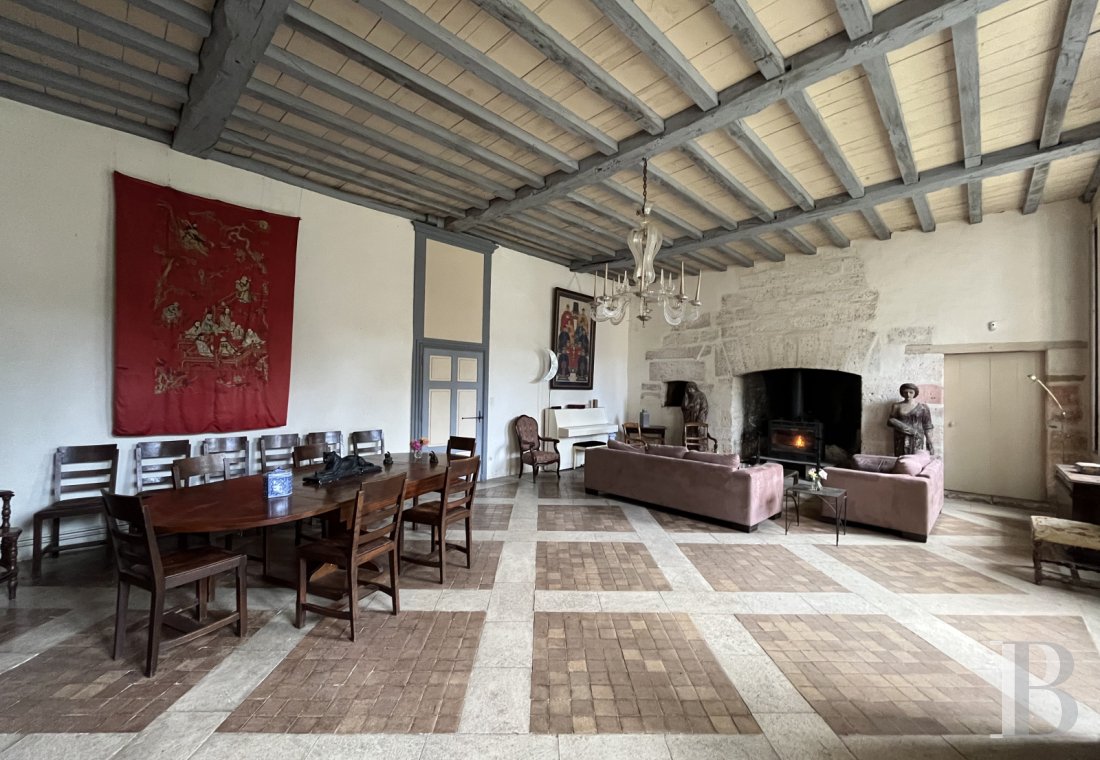 A 17th and 18th century Périgord manor house and its formal garden between Angoulême and Périgueux in the Dordogne - photo  n°6