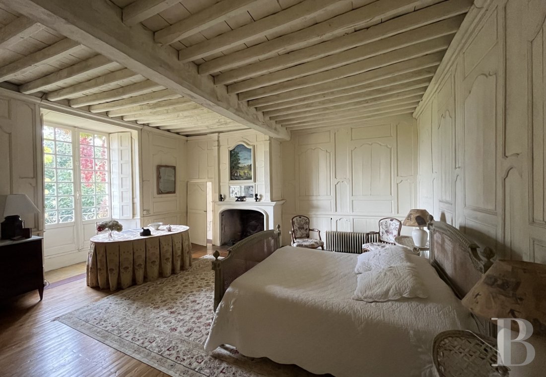 A 17th and 18th century Périgord manor house and its formal garden between Angoulême and Périgueux in the Dordogne - photo  n°13