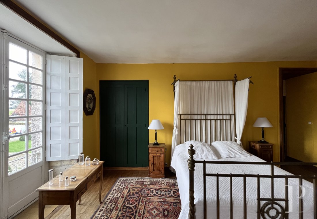 A 17th and 18th century Périgord manor house and its formal garden between Angoulême and Périgueux in the Dordogne - photo  n°14